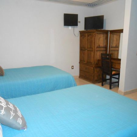 Hotel Posada Don Vasco 익스미킬판 외부 사진