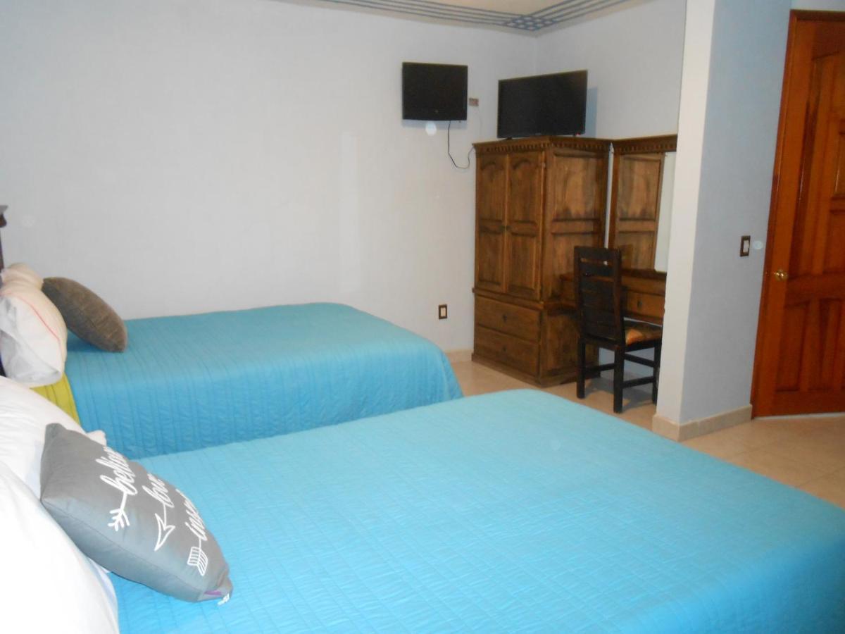Hotel Posada Don Vasco 익스미킬판 외부 사진
